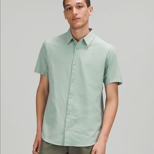 Lululemon airing easy short sleeve shirt size medium